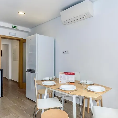 Flh House With Terrace 펜션